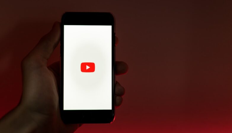 Cum să îți creezi propriul canal de YouTube cu video-uri de calitate
