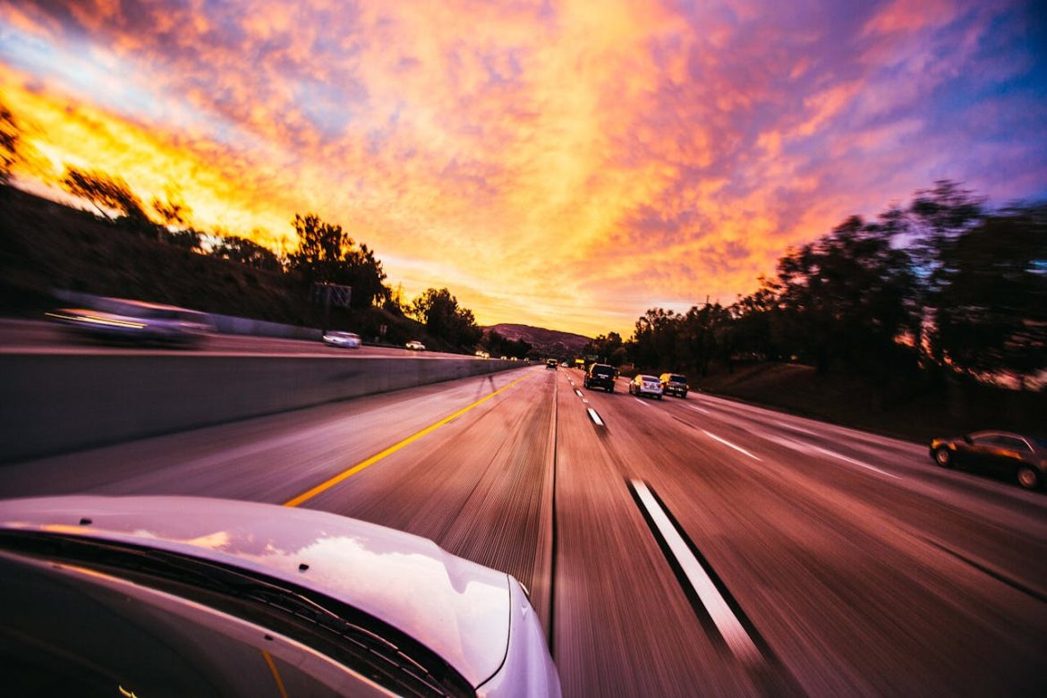 Cum se schimbă industria auto în era tehnologiei autonome
