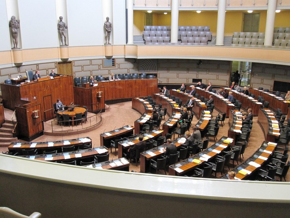 Cine face parte din opoziția parlamentară