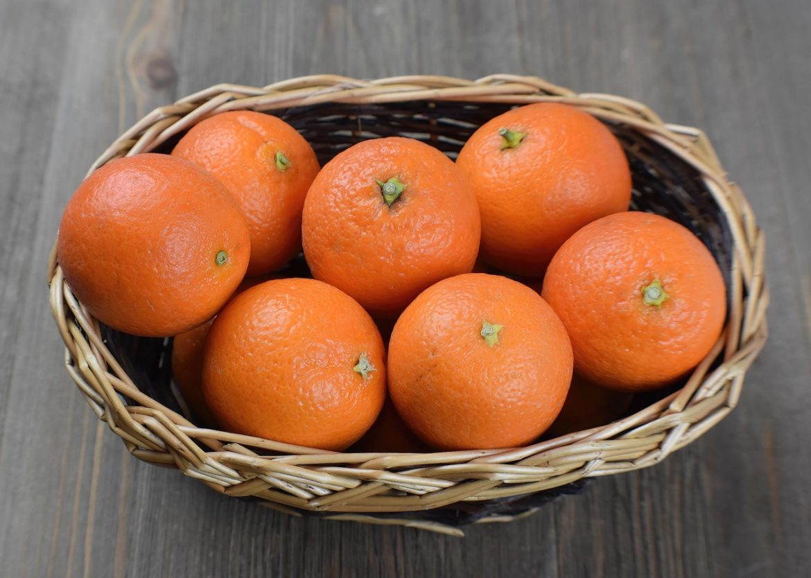 Cum se curăță mandarina